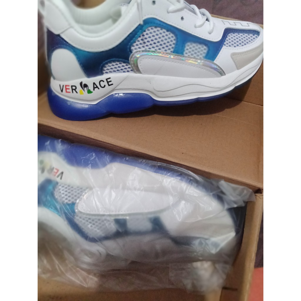 SEPATU SPORT WANITA | VERA NEVADA