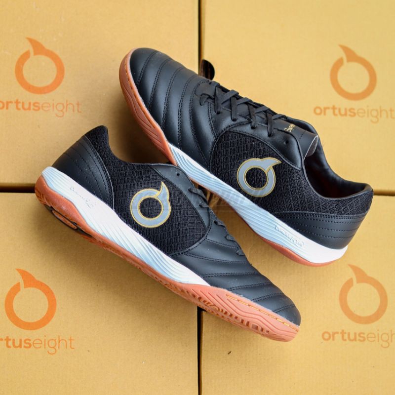 Ortuseight Sepatu Futsal Jogosala Volta - Black/White/Gum