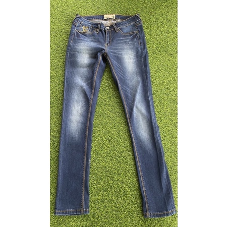 Celana merk ecko red