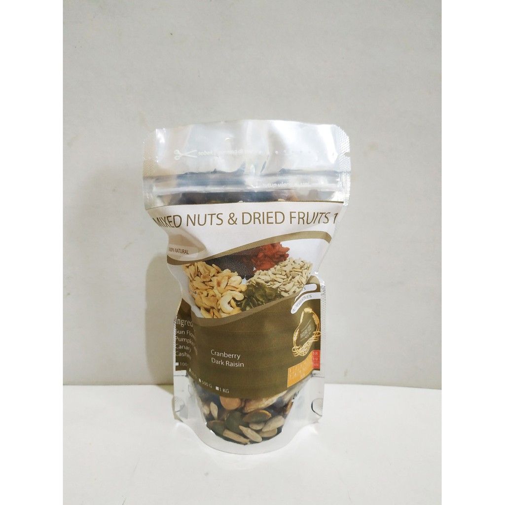 

Mixed Nuts and Dried Fruits 1 - 100 gr