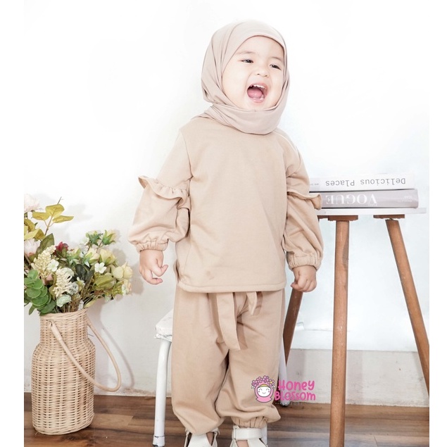 One Set Anak Perempuan Setelan Lengan Panjang / Setelan Baju Muslim Anak Alika