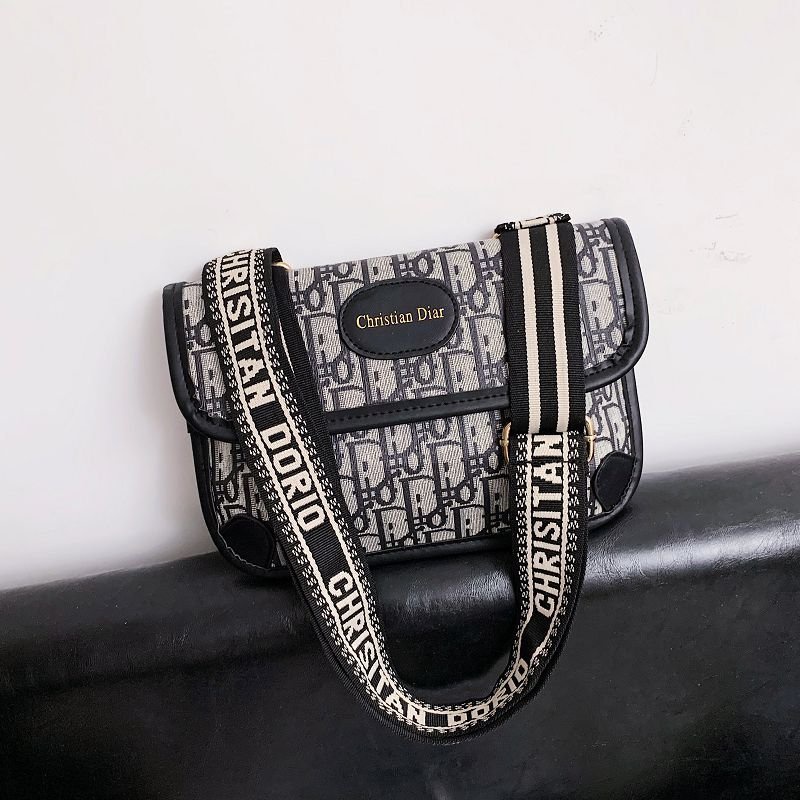 ( 2PC 1KG ) GTBI998877307 New Arrival  !!!  Tas Selempang Wanita Import premium   Terbaru
