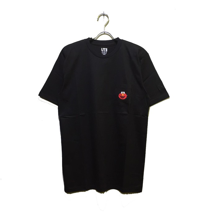 Kaos Baju Obral Combed 30 Distro Kaws Uniqlo_ Sesame Street Elmo Polos