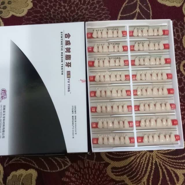 1 Baris atau 1 papan Gigi Palsu caiyu