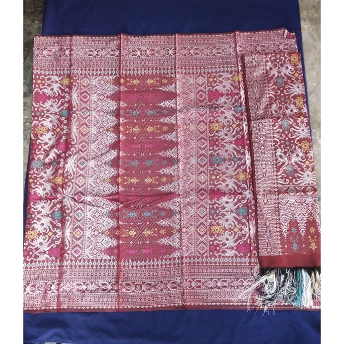 Kain Songket khas kalimantan Motif Ukiran Dayak