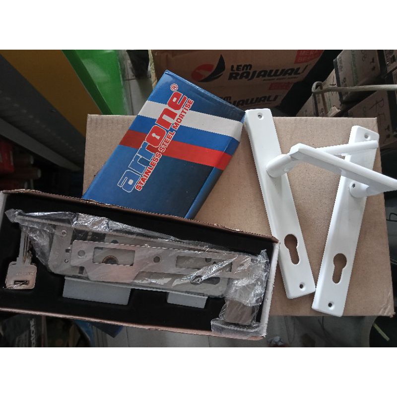 SLOT/HANDLE PINTU TERALIS ARRONE