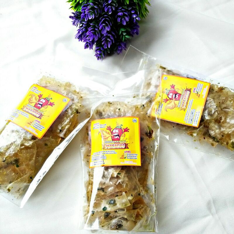 

Kripik Kaca pedas cabai hijau