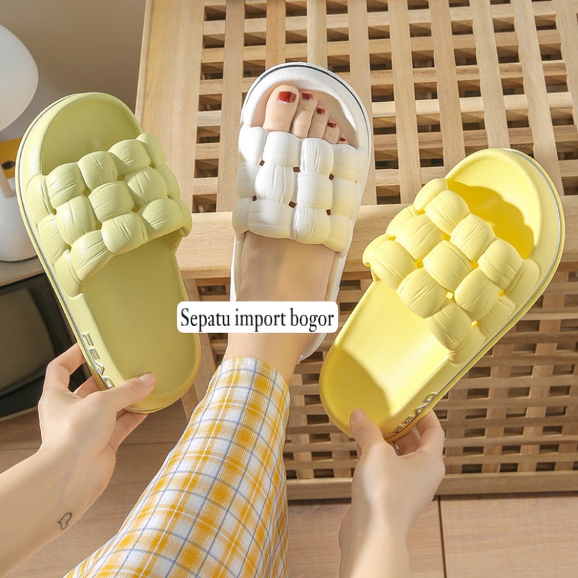 Sandal Jelly Karet PVC ANYAM Import 2219