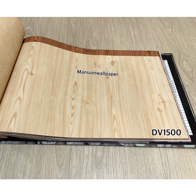 Wallpaper Dinding Motif Kayu Triplek Cream Coklat Natural