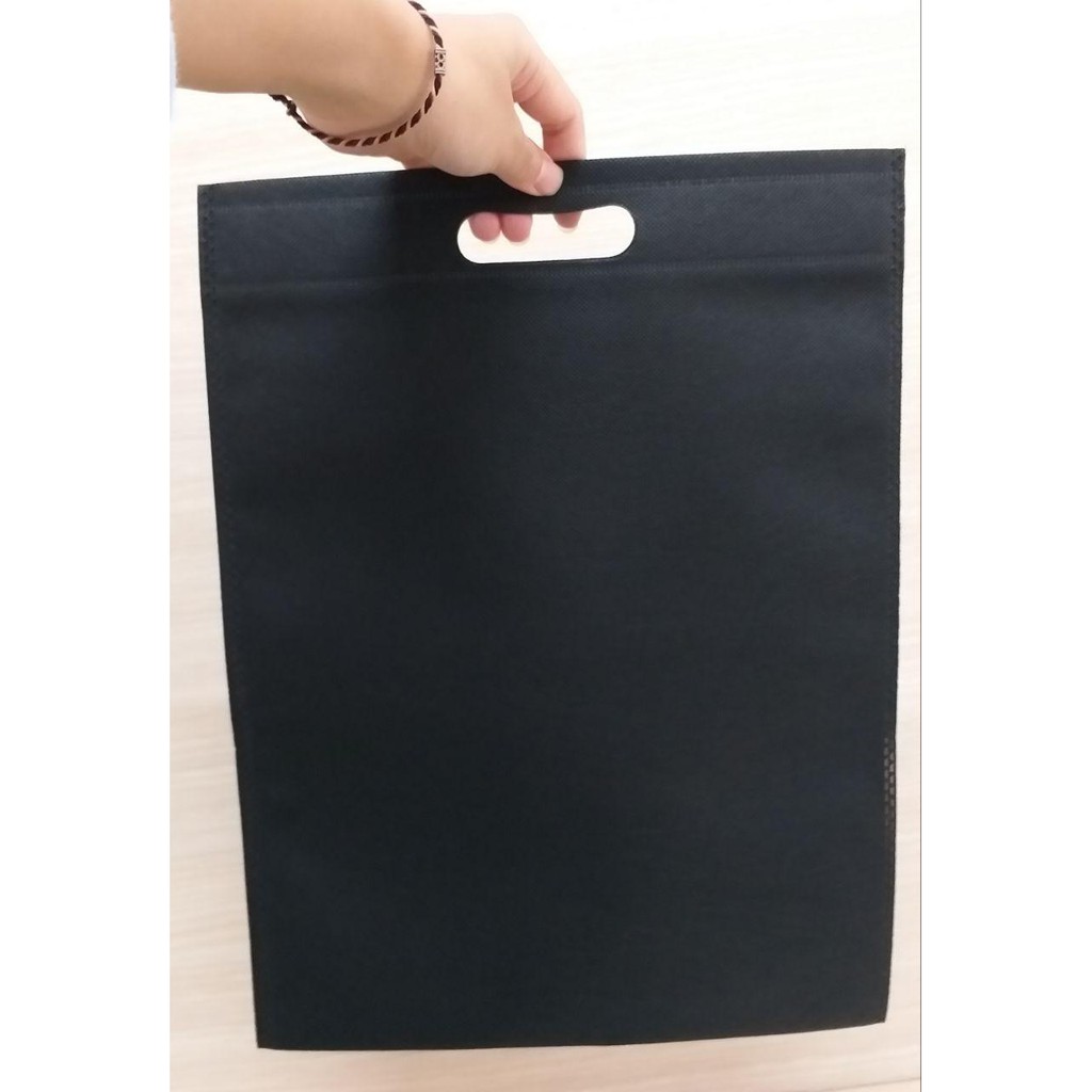 

GOODIE BAG SPUNBOND OVAL 30x40 / Tas Belanja Murah / Kantong Belanja / Souvenir