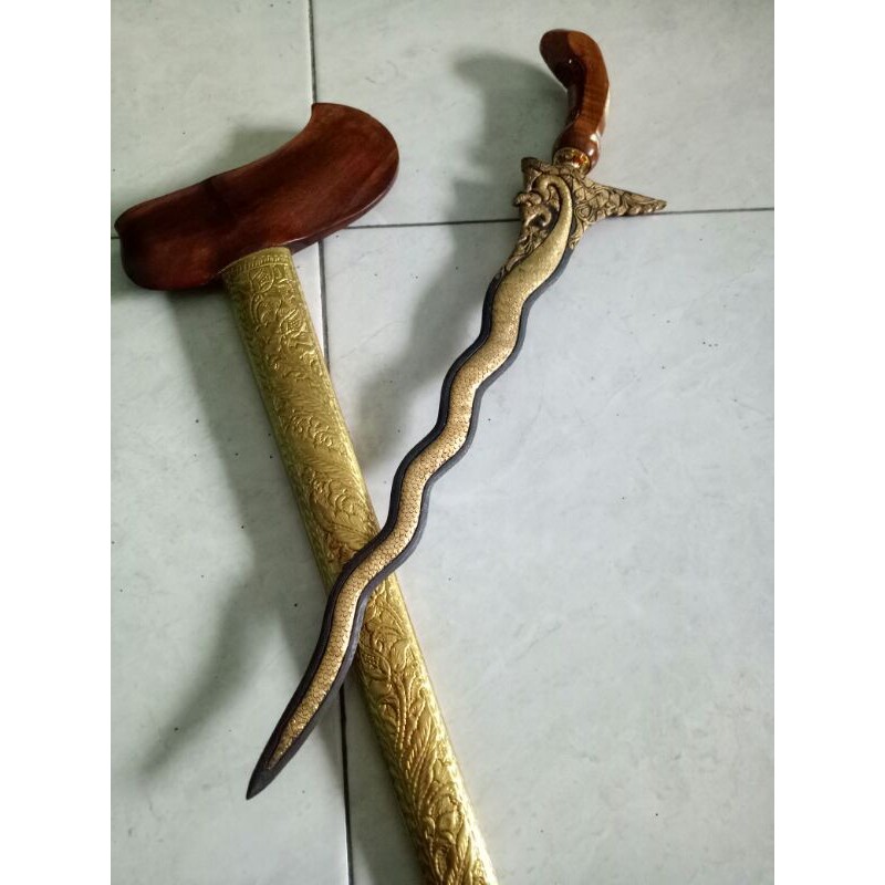 Keris antik unik kinatah halus dhapur naga raja atau naga sapto luk 9 pamor wos wutah