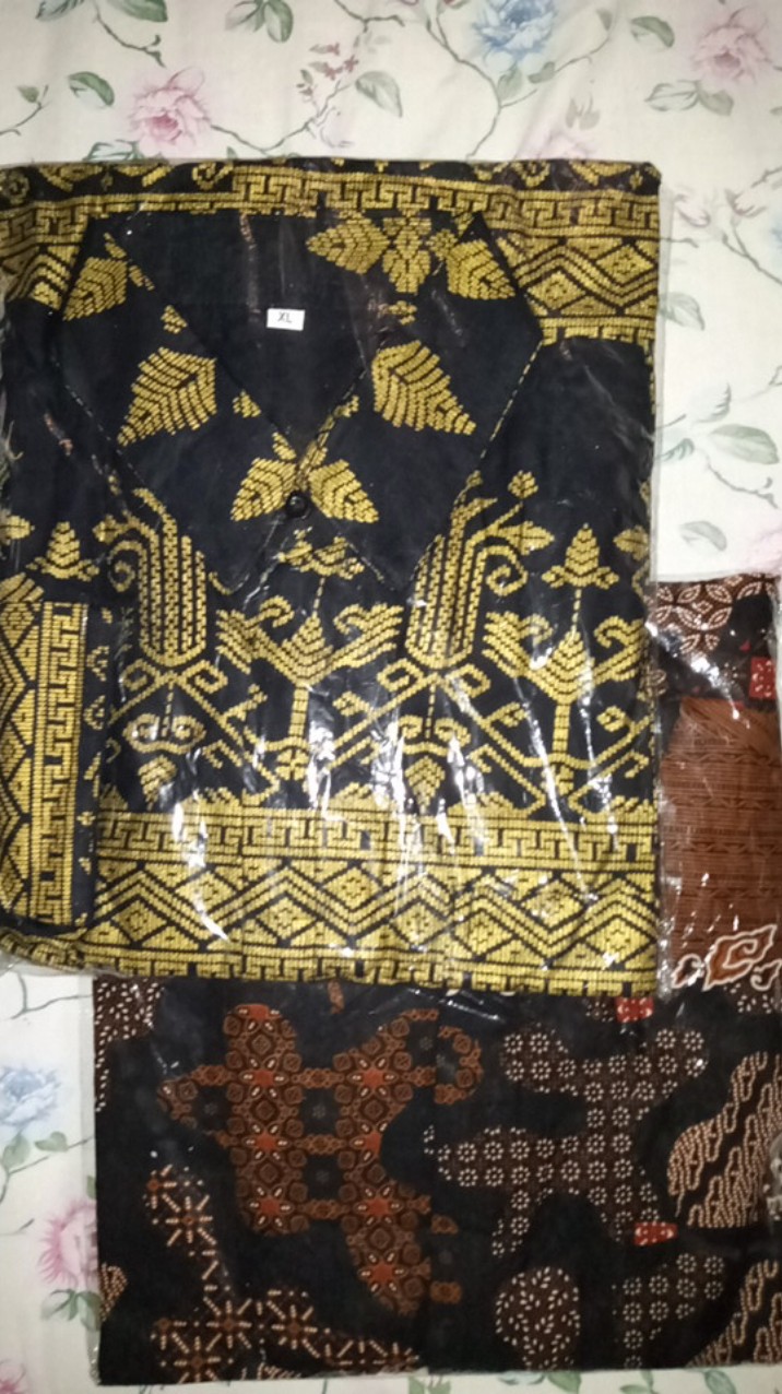 Bac111 Kemeja Batik Alvian Kembang Tumpuk Motif Solo