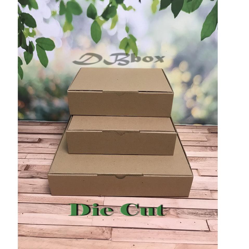 

( 10 Pcs ) Kardus uk. 30x20x5 cm...Die Cut untuk kotak baju - Aksesoris - dll, model box pizza (AR