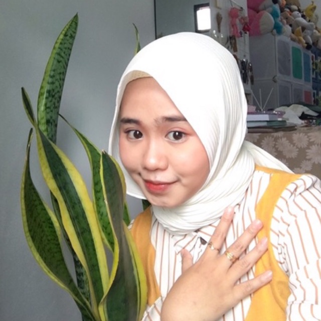 Pashmina Plisket Putih Tulang