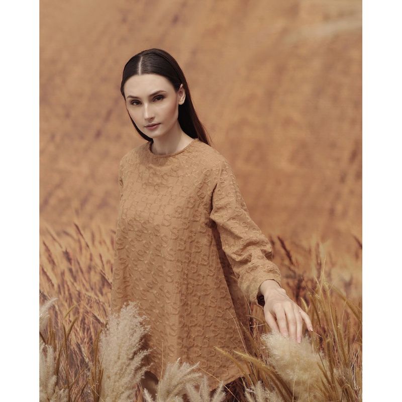 Eliza top brown benang jarum buttonscraves