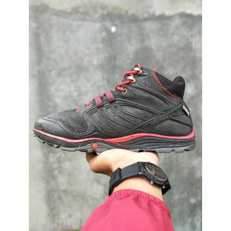 sepatu merrell second