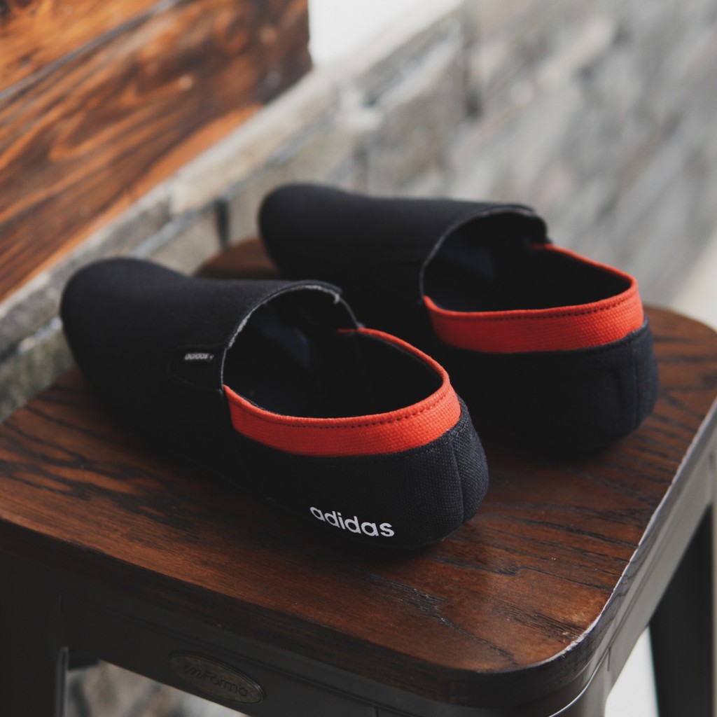 COD - Sepatu Kasual Pria Adidas EZ Selop Hitam Kanvas Santai Murah Spatu Slip on Shoes Terbaru