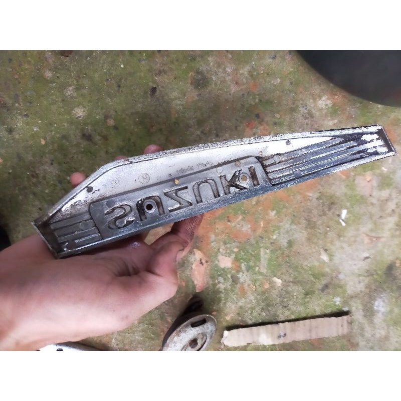 emblem tangki bensin suzuki rc rc80