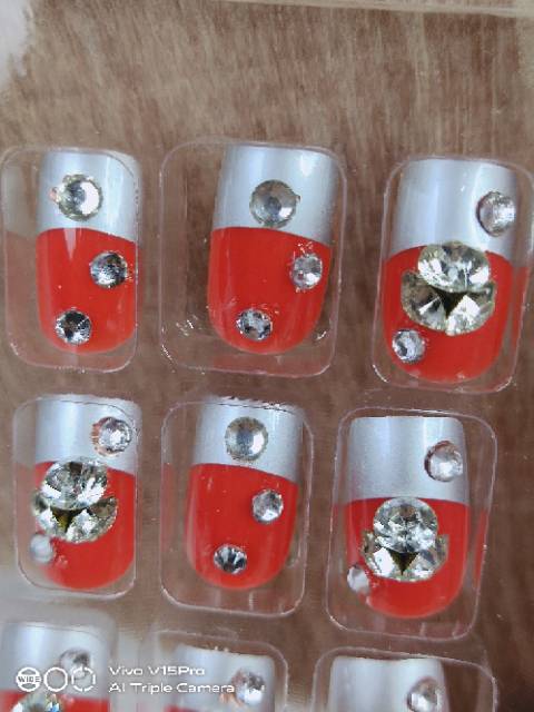 Kuku palsu diamond merah silver