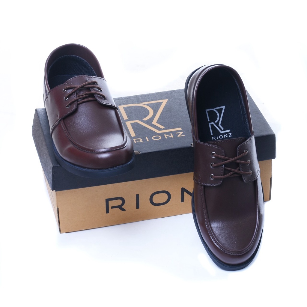 RIONZ x CIRO BLACK - Sepatu Formal Pria Casual Kantoran Nikahan Kulit Syntetis Asli Original Sepatu Pantofel Pria Resmi Formal Hitam Coklat Brown Gaya Trendy Kasual Kantor Kuliah Pesta Nikah Kondangan Gereja Kerja PNS Guru Kekinian Terlaris Terbaru Murah