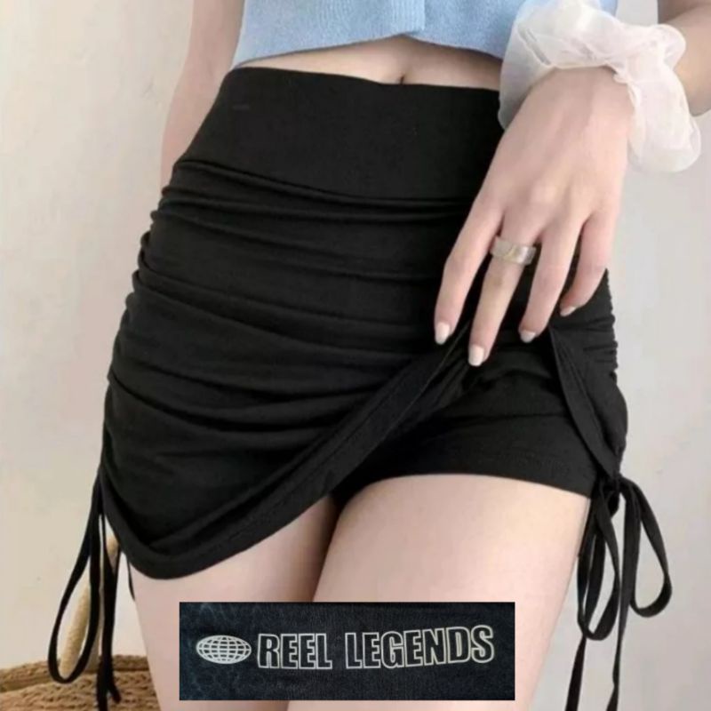 Reel Legends Solid Adventure Elastic Waist Women's Skort, Black/white.