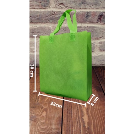 

Tas Spunbond Polos - Tas Jinjing - Tas Untuk Dokumen Ukuran 30×22×8