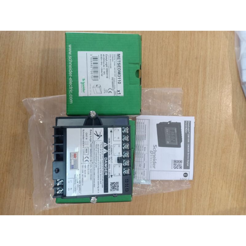 Schneider Digital Ampere Meter METSEDM3110 3phase