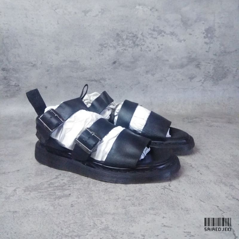 Dr Martens Gryphon Sandals