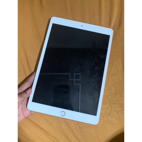 Ipad 7 32 GB wifi only