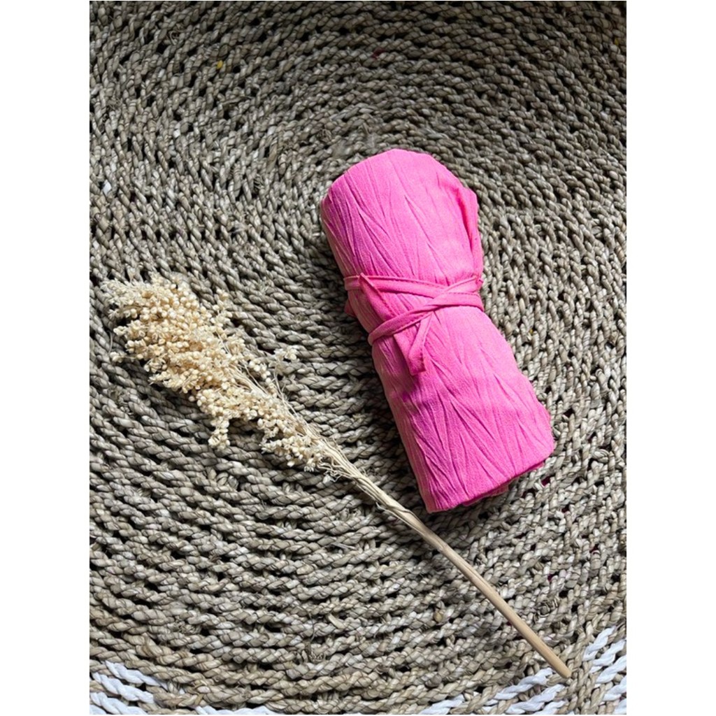 𝐃𝐎𝐎𝐍𝐊𝐀 Emira - HIJAB INSTANT TALI BERGO MARYAM PLISKET Padi Zig Zag Matt. Diamondcrepe-Pink