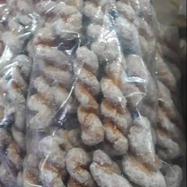 

Kue untir /putar -putar khas dari Siantar