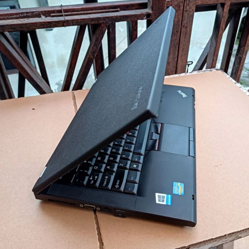 laptop ssd ram 8gb/128gb Core i5