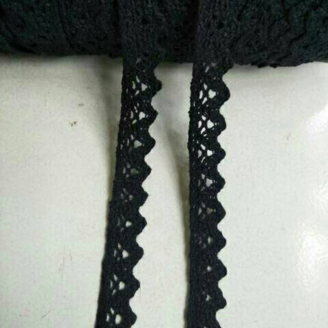 PER METER RENDA  RAJUT WARNA HITAM LEBAR 1.5CM