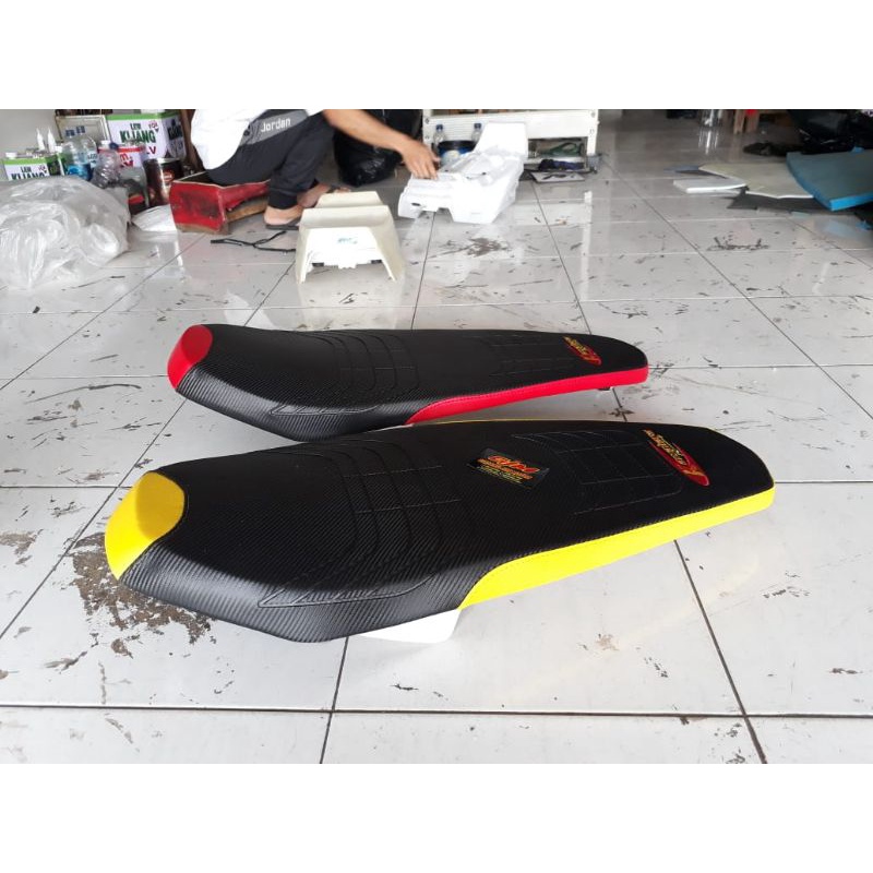 Jok Vario 125 New Slim Modifikasi-JOK VARIO 125 SLIM KULIT CARBON