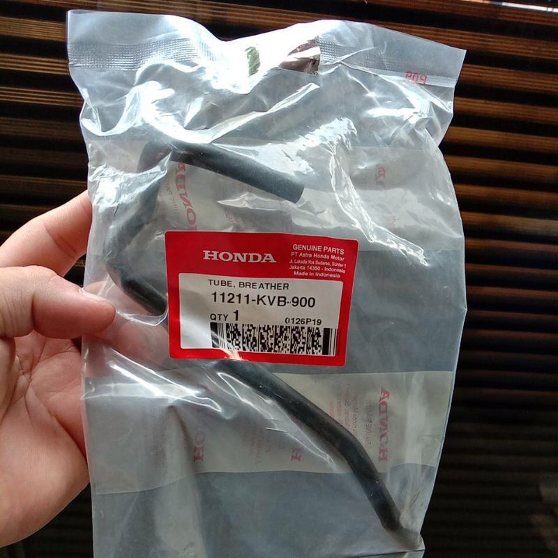 11211-KVB-900 Tube Breather Selang Hawa Selang pernapasan Gardan Bear Vario Scoopy Karbu