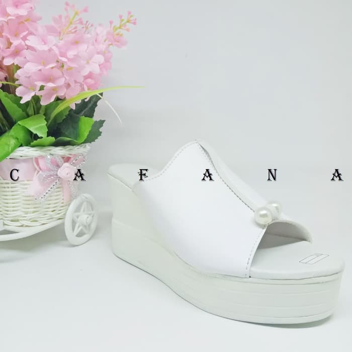 Sandal Wedges Wanita Mutiara SDW82