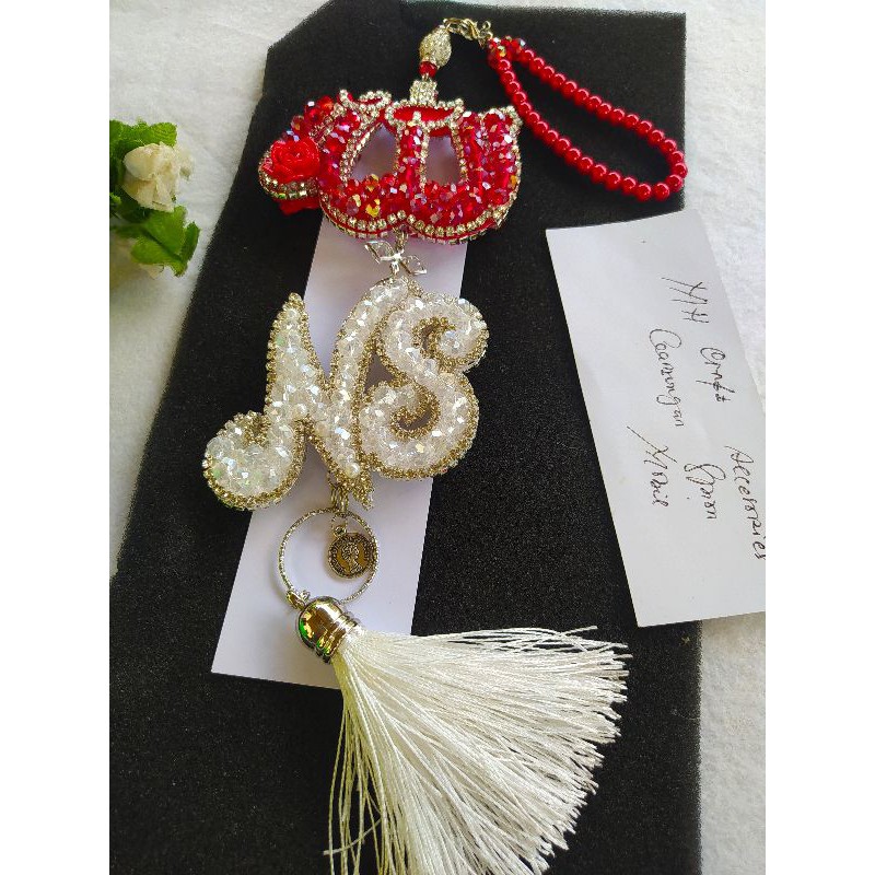 Gantungan spion mobil dua sisi 2 huruf