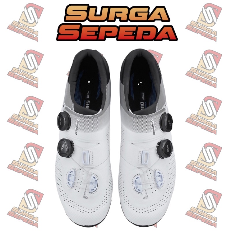 SHIMANO SH-RC702 WHITE WIDE SHOES SHIMANO RC7 NEW CARBON SHOES SEPATU