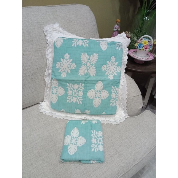 Sarung Bantal Sofa motif Daun-Daun