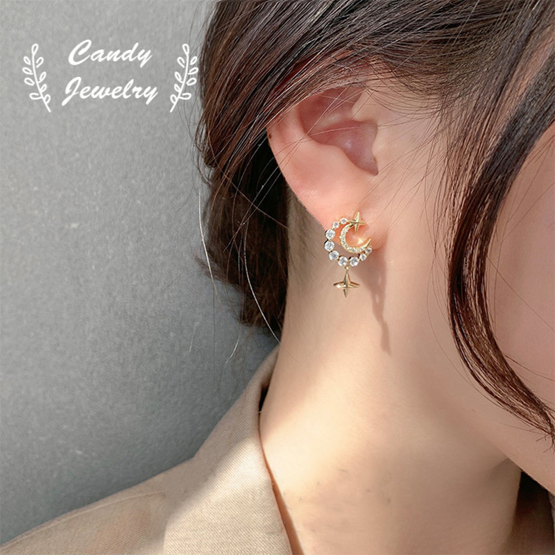 Anting Stud Desain Bulan Bintang Aksen Berlian Imitasi Bahan Alloy Gaya Korea Untuk Wanita