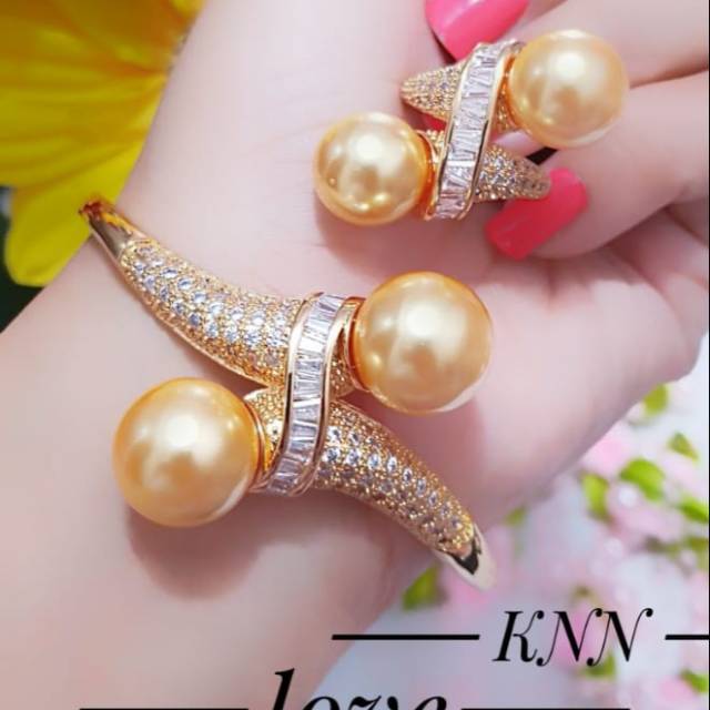 Xuoing set perhiasan gelang mutiara kalung lapis emas 24k (anti iritasi dan tidak luntur) 2061