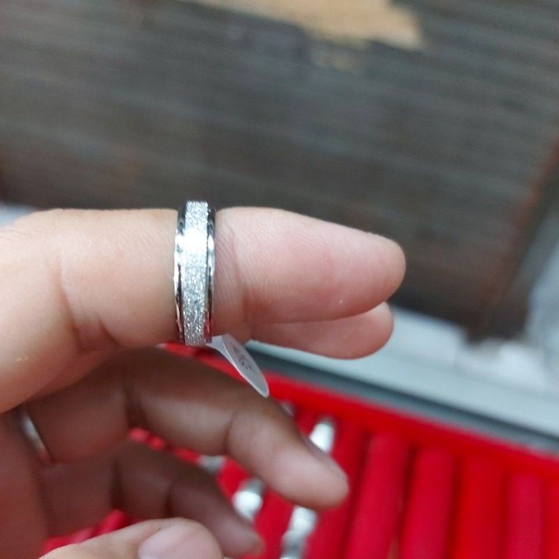 CINCIN STAINLESS STEEL/TITANIUM PASIR perbox isi 36pcs