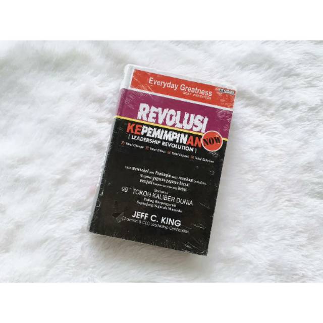 BUKU TEBAL REVOLUSI KEPEMIMPINAN BUKU ORIGINAL MURAH OBRAL CUCI GUDANG