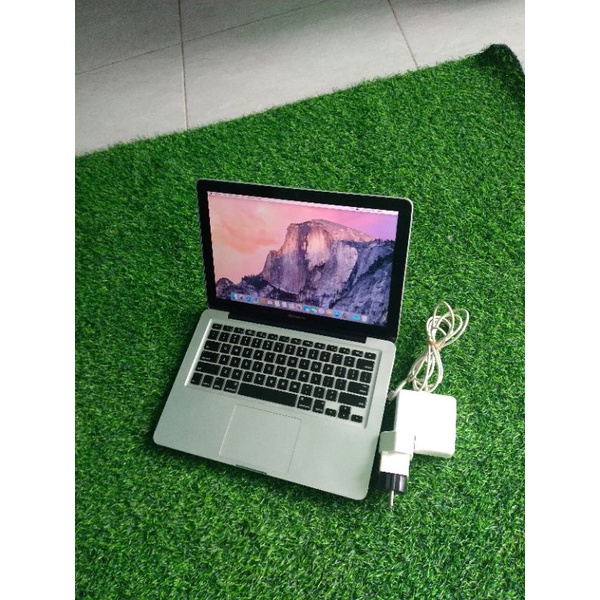 Macbook Pro 2009 Core 2 Duo Ram 2GB Nvidia 9400M Mulus Second Bisa Zoom