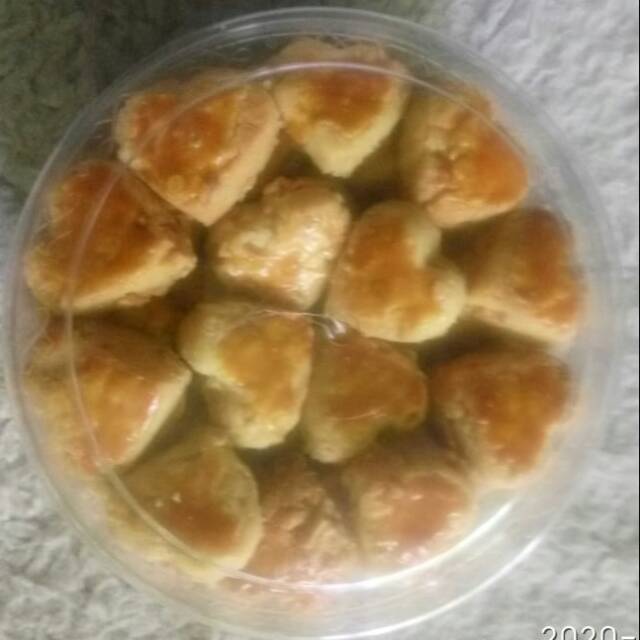 

Kue kering Kacang Cinta wisman Lebaran