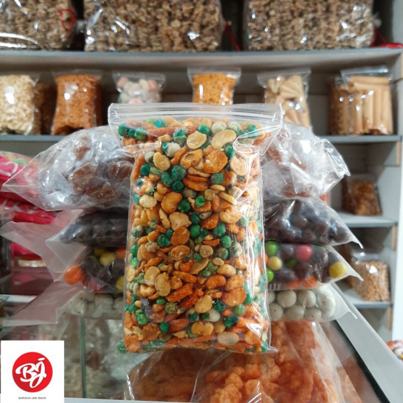 

Kacang Campur