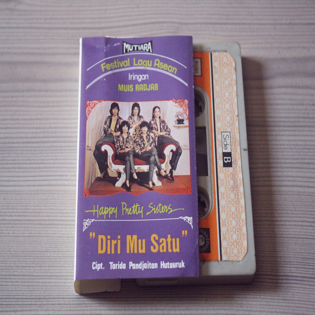 kaset pita happy pretty sisters - diri mu satu