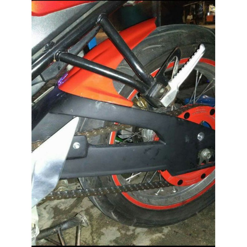 spakbor kolong HUGGER cb 150r old lama
