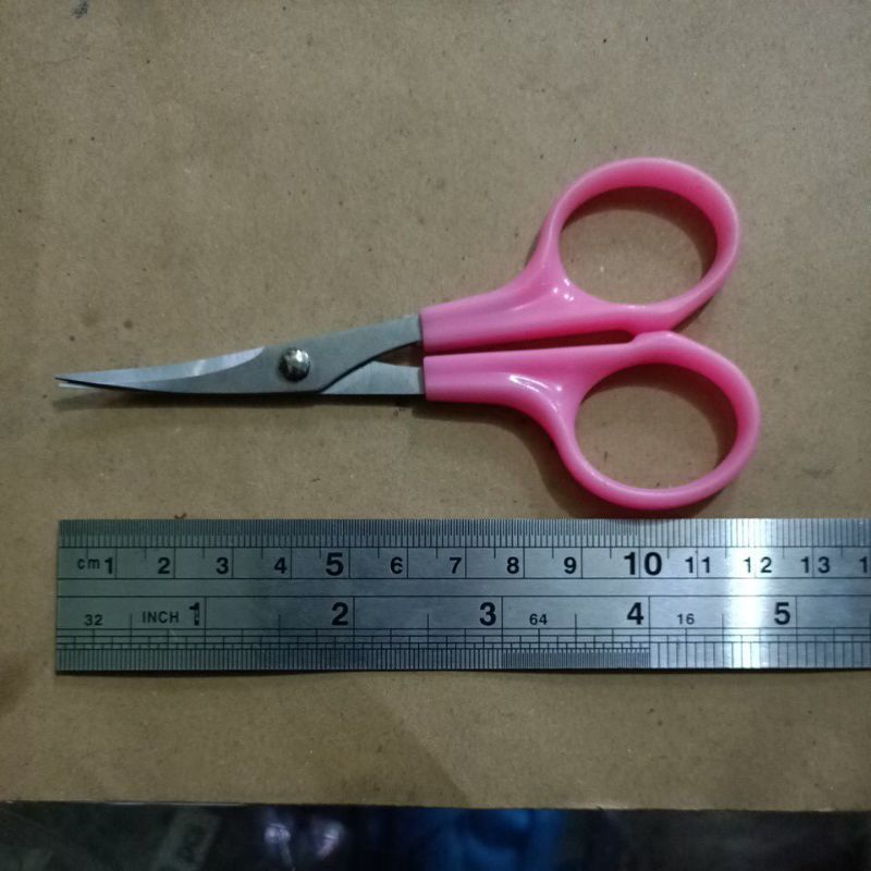 gunting bordir ujung lengkung 4,5inch