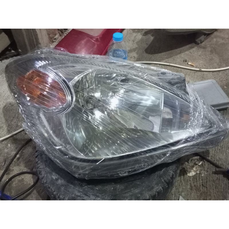 lampu depan/headlamp Avanza VVT-i 2009-2010